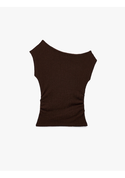 Koton Bürümcük Kumaş Drape Detaylı Asimetrik Kayık Yaka Kolsuz Bluz Kahverengi 6wak10205ek Kahve Koton Bürümcük Kumaş Drape Detaylı Asimetrik Kayık Yaka Kolsuz Bluz Kahverengi 6wak10205ek Kahve