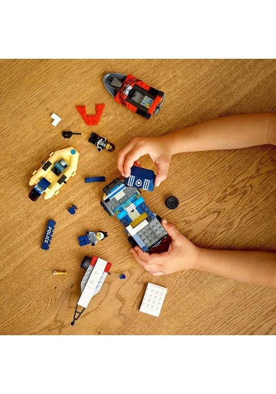LEGO® City 60272 Elite Polis Tekne Taşıma Aracı 166 Parça