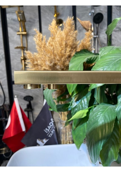 İsaoğlu Yapı Mat Gold Arıtmalı Mutfak Bataryası Kare Modern Tasarım Arıtıcılı Evye Bataryası Mat Altın Armatür Gold