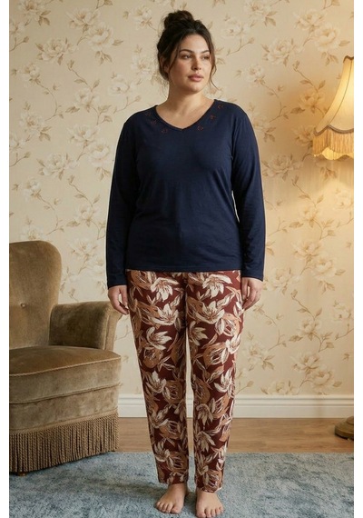 Siyah İnci Desenli Nakışlı Büyük Beden Battal Boy Viskon Örme Pijama Takım 26224826 Lacivert Siyah İnci Desenli Nakışlı Büyük Beden Battal Boy Viskon Örme Pijama Takım 26224826 Lacivert