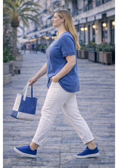 Cedy Denim Cedy - Kadın Özel Tasarım Esnek, Pul Payet, Dantel Detaylı Yıkamalı V Yaka Büyük Beden Tişört Mavi Cedy Denim Cedy - Kadın Özel Tasarım Esnek, Pul Payet, Dantel Detaylı Yıkamalı V Yaka Büyük Beden Tişört Mavi