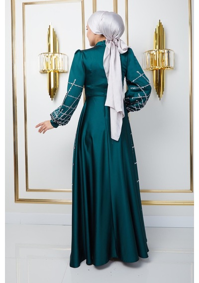 Olcay Önü Ve Kolları Taş Ve Pul Bezeli Kloş Saten Tesettür Abiye Elbise Yeşil 1675