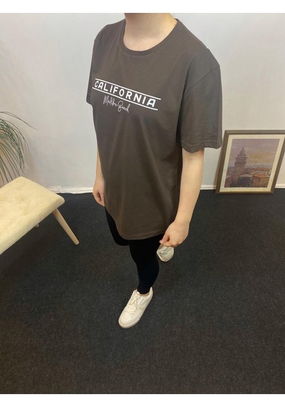 Kadın Bisiklet Yaka Oversize Fit Californıa Baskılı Tişort Spr24tsk304 Kahverengi Kadın Bisiklet Yaka Oversize Fit Californıa Baskılı Tişort Spr24tsk304 Kahverengi