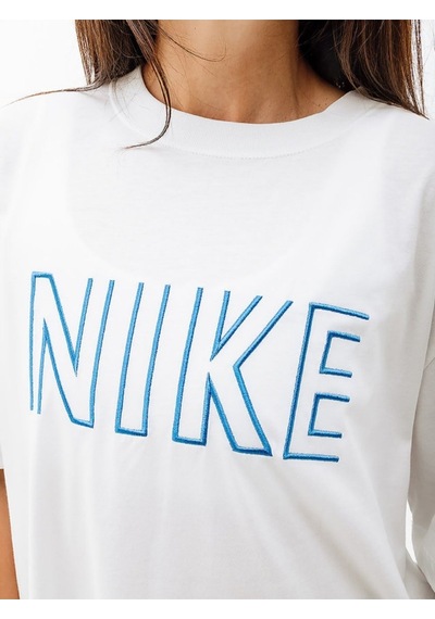 Sportswear Utility Graphic Kadın Beyaz T-shirt Fj4931-121 Beyaz