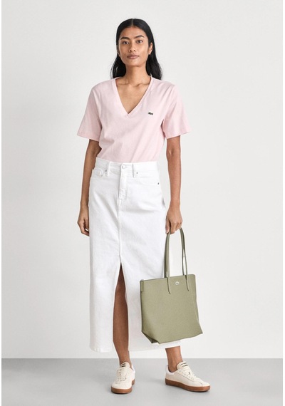 Lacoste V Yaka Organik Pamuk Bayan T-shirt Açık Pembe