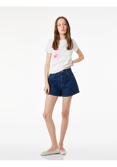 Koton Slim Fit Kısa Kollu Bisiklet Yaka Pamuklu Hibiskus Baskılı Tişört Ekru 6sal10740ık