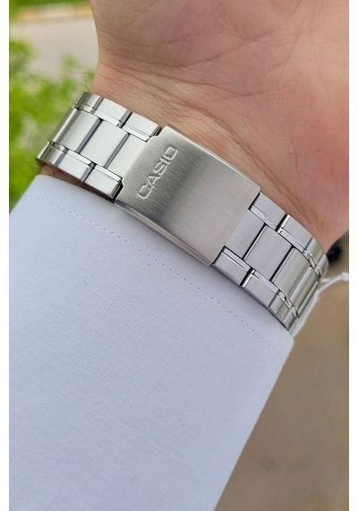 Casio Csıste15 Erkek Kol Saati