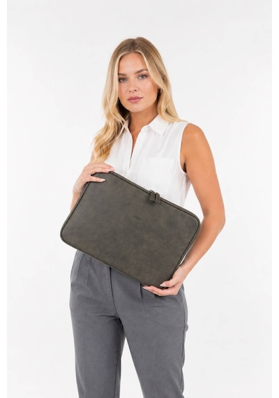 Mussen Arvo - Macbook Air Ve Pro - Laptop Çantası & Kılıfı 13", 13.3", 13.6" Ve 14" İnç Koyu Haki Raven Koyu Haki Raven Mussen Arvo - Macbook Air Ve Pro - Laptop Çantası & Kılıfı 13", 13.3", 13.6" Ve 14" İnç Koyu Haki Raven Koyu Haki Raven
