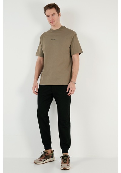 Buratti Pamuklu Relaxed Fit Sıfır Yaka Erkek T Shirt 5902702 Vizon Yeşili Buratti Pamuklu Relaxed Fit Sıfır Yaka Erkek T Shirt 5902702 Vizon Yeşili