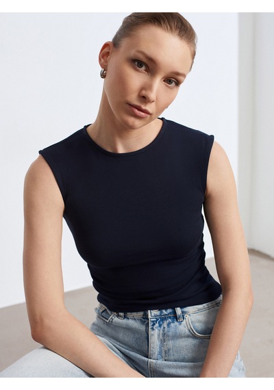 Dilvin Kadın Kenarları Büzgülü Lacivert T-shirt - 101a21054