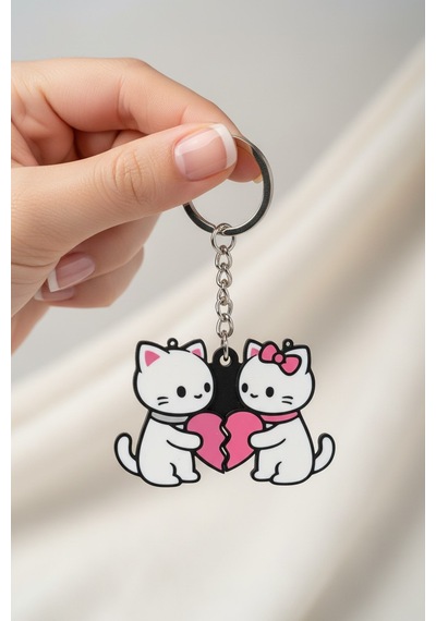 Kalp Tutan Kedi Figürlü Çift Anahtarlık