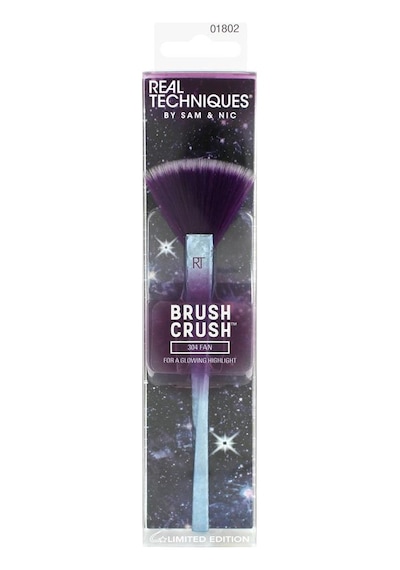 R.techniques Brush Crush Fan Brush Aydınlatıcı Fırçası