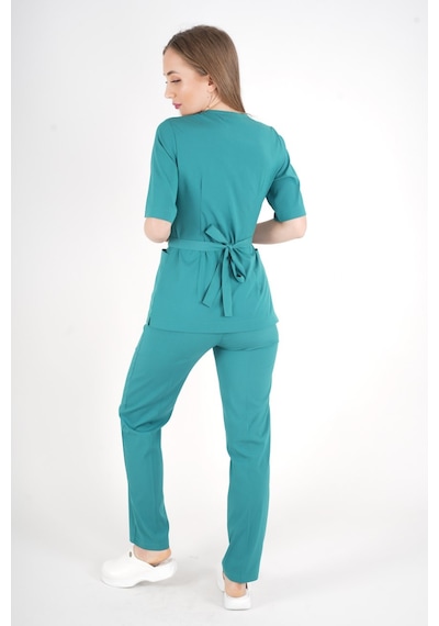 Ameliyat Yeşili Elegant Model Cerrahi Üniforma Belden Bağlamalı Scrubs Takım Ameliyat Yeşili