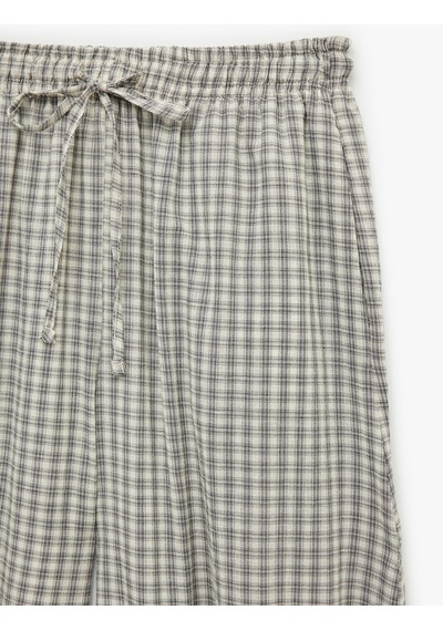Koton Pamuklu Beli Bağcıklı Rahat Kalıp Gofre Kumaş Şalvar Pantolon Gri Ekose 6sal40113ıw
