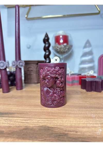 Kadın Figürlü Dekoratif Kabartma Mum - Boy :8cm - Çap: 5cm - Salon Ve Hediye Dekoru Bordo