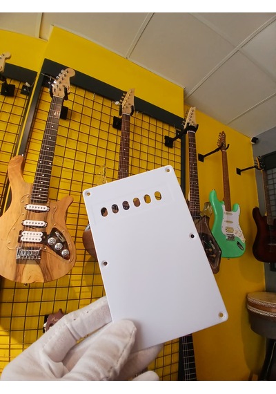 Elektro Gitar Stratocaster Tremolo Arka Yay Kapağı Beyaz