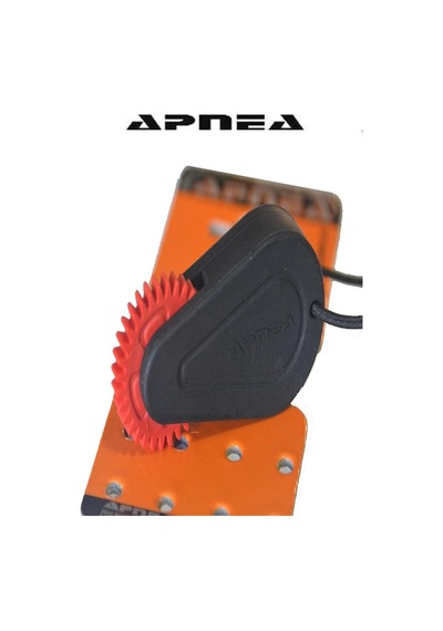 Apnea Üniversal Balık Çağırıcı Gövde Siyah-dişli Kırmızı