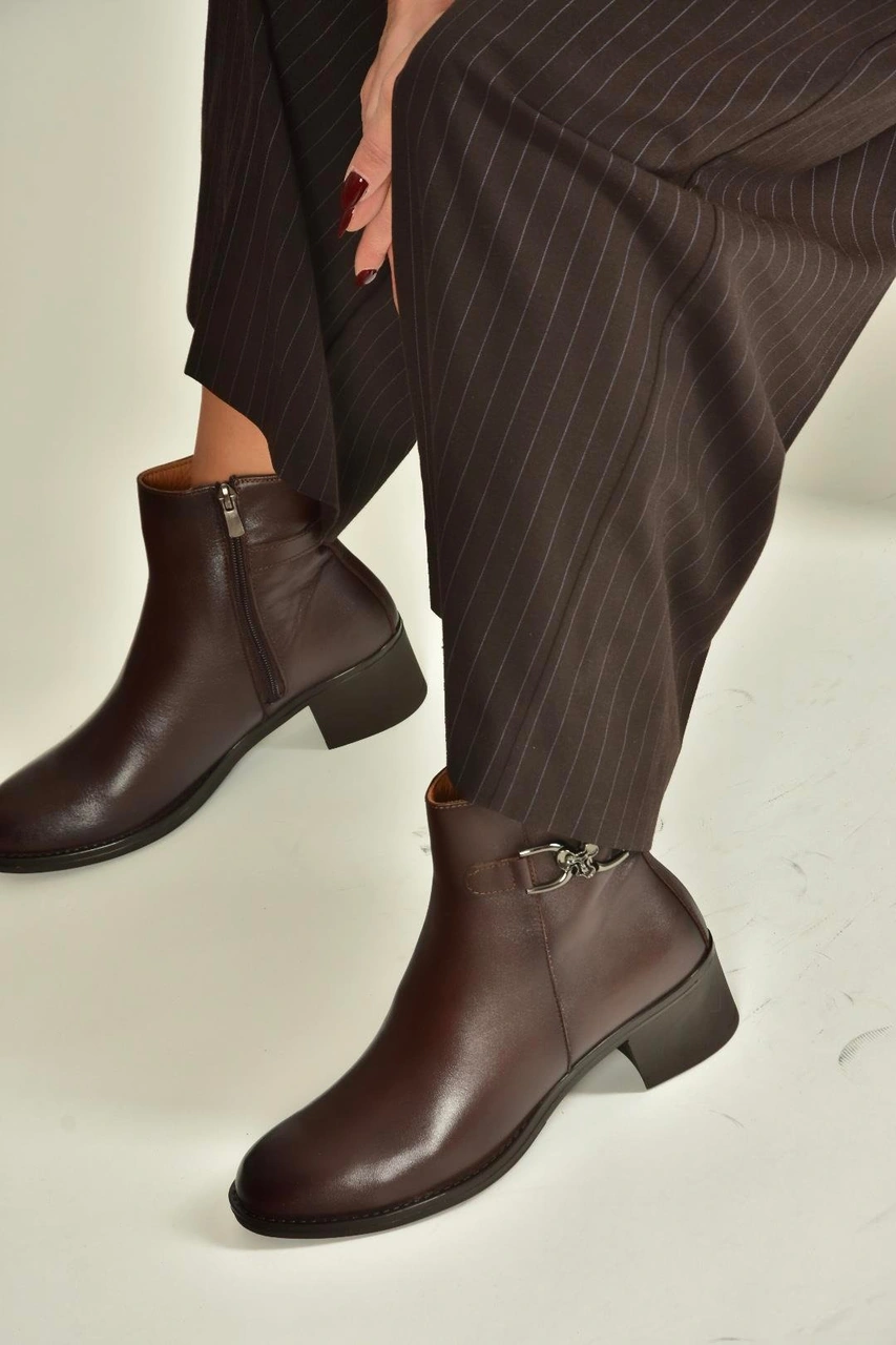 Fox Shoes V555311503 Kahverengi Hakiki Deri Alçak Topuklu Kadın Bot Kahverengi-hakiki Deri Fox Shoes V555311503 Kahverengi Hakiki Deri Alçak Topuklu Kadın Bot Kahverengi-hakiki Deri