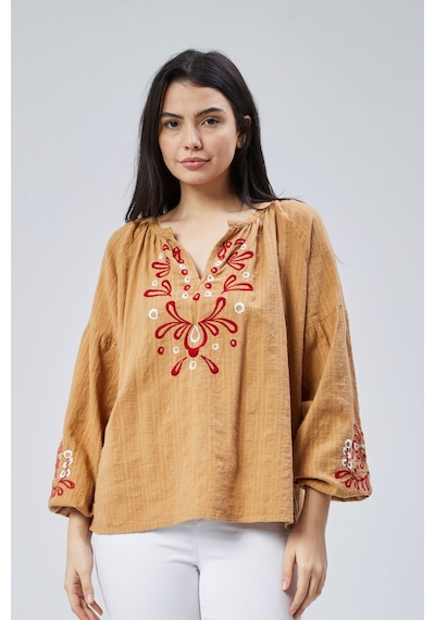 İşlemeli Bluz Şık Ve Rahat CAMEL