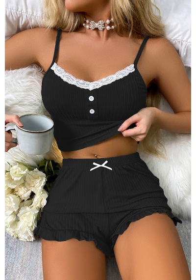 Merry See Dantelli Askılı Crop Üst Ve Fırfır Paça Mini Şortlu Pijama Takım Siyah