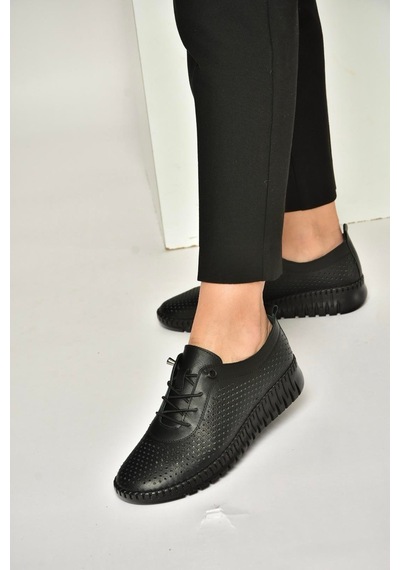 Fox Shoes Y555705103 Siyah Hakiki Deri Comfort Ortopedik Taban Kadın Ayakkabı Siyah