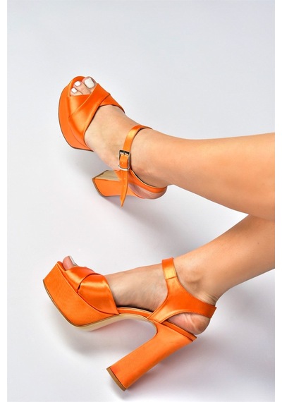 Fox Shoes Turuncu Saten Kumaş Platform Topuklu Kadın Abiye Ayakkabı M348202404 Turuncu