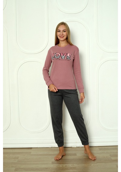 Wordex Fawn 04-3011 İnterlok Kumaş Love Baskılı Kışlık Ev Kadın Pijama Takımı Koyu Lila Wordex Fawn 04-3011 İnterlok Kumaş Love Baskılı Kışlık Ev Kadın Pijama Takımı Koyu Lila