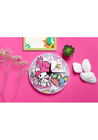 Sevimli Pembe Karakter Ve Çilek Desenli Sessiz Mekanizma Duvar Saati Kız Çocuk Odası Dekoratif Pembe