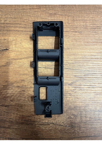 Nissan Navara 2006 - 14 Ön Sol Cam Tuş Çerçevesi -