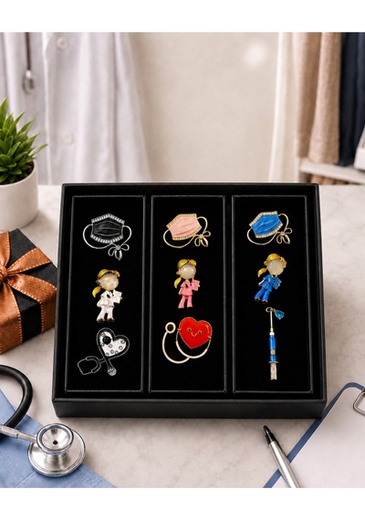 Doktor Temalı Premium Broş Seti Günlük Kombinlere Şık Dokunuş 9 Renkli