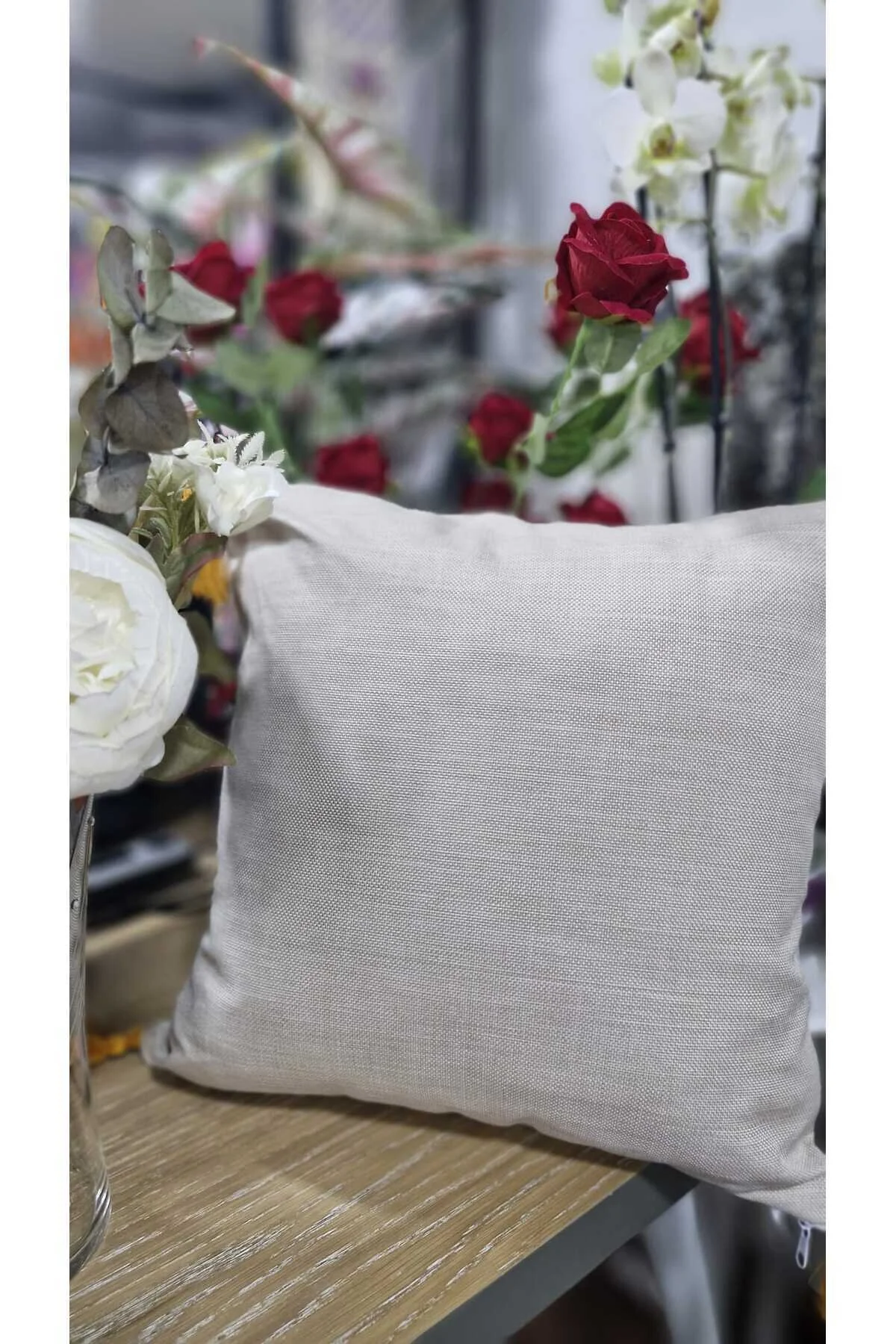 Tekli Home Yazılı Punch İşlemeli Dekoratif Premium Nakışlı Kırlent Kılıfı 45 X 45 Cm Çok Renkli