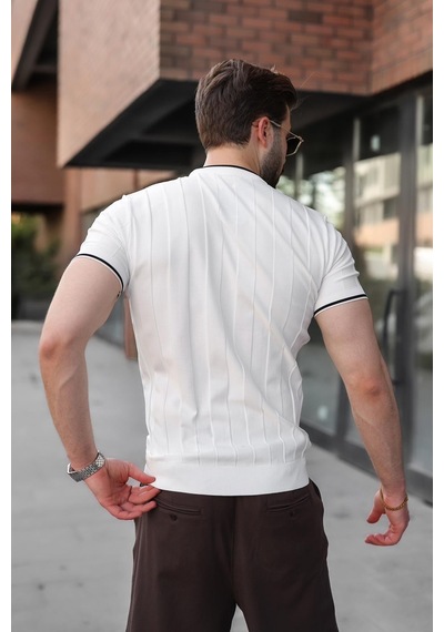 Madmext Beyaz Bisiklet Yaka Regular Fit Triko Erkek Tişört E7487