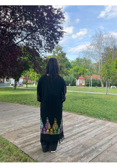 Siyah Renkli Etnik Desenli Kaftan Kimono Salaş Yazlık Plaj Ve Günlük Kullanım Siyah Turuncu Siyah Renkli Etnik Desenli Kaftan Kimono Salaş Yazlık Plaj Ve Günlük Kullanım Siyah Turuncu