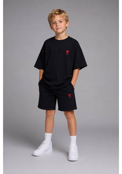Hzr Wear Erkek Çocuk Premium Oversize Kalın Yumuşak Kumaş Kalp Nakışlı Şort Tişört Takım Siyah Hzr Wear Erkek Çocuk Premium Oversize Kalın Yumuşak Kumaş Kalp Nakışlı Şort Tişört Takım Siyah