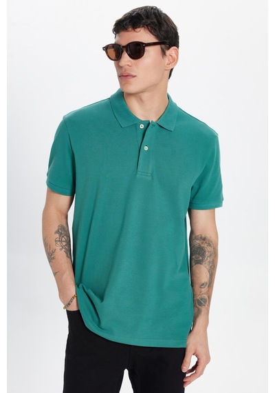 Tudors Erkek Slim Fit Dar Kesim %100 Pamuk Yeşil Yaka Tişört-32772 Eğrelti Yeşili Yeşil