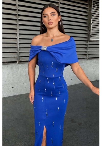 DefyModa Kadın Özel Tasarım Dik Yaka Taş Detaylı Maxi Abiye Elbise Saks