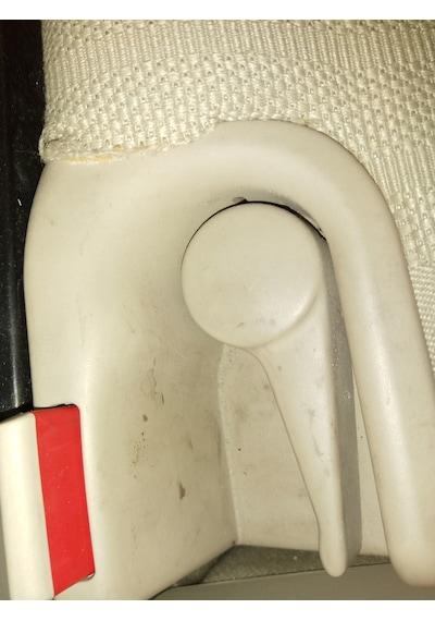 Audi A4 B6 Arka Koltuk Katlama Mandalı Siyah