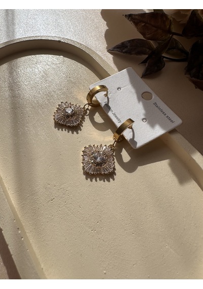 Baget Taşlı Swarovski Taşlı Şık Parlak Çelik Küpe Çok Renkli