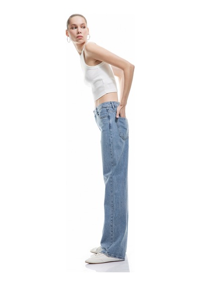 Koton Pamuklu Normal Bel Taş Detaylı Straight Fit Jean Açık İndigo 5sal40209md Açık İndigo Koton Pamuklu Normal Bel Taş Detaylı Straight Fit Jean Açık İndigo 5sal40209md Açık İndigo