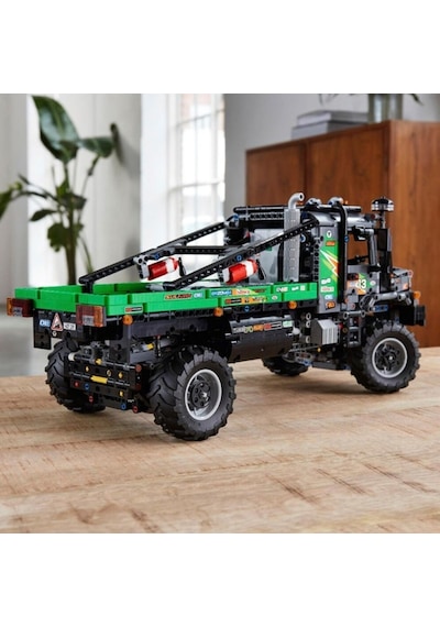 LEGO® Technic 42129 4x4 Mercedes Benz Zetros Kamyon Kumandalı 2110 Parça