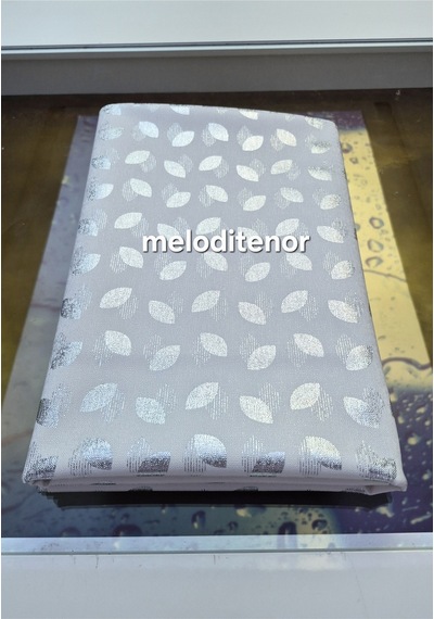 Simli Sedefli Sıkıştırılmış Astarlı Salça Lekesi Tutmayan Silinebilir Lüks Linen Gümüş Yaprak Pvc Muşamba Masa Örtüsü Gümüş Beyaz Gri Simli Sedefli Sıkıştırılmış Astarlı Salça Lekesi Tutmayan Silinebilir Lüks Linen Gümüş Yaprak Pvc Muşamba Masa Örtüsü Gümüş Beyaz Gri