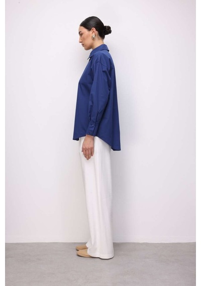 Mizalle Pamuklu Lacivert Oversize Gömlek Lacivert