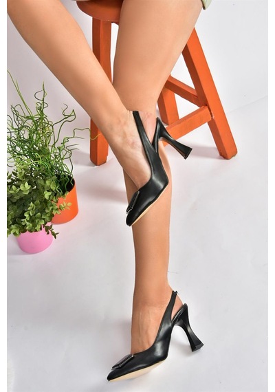 Fox Shoes P250148209 Siyah Tokalı Kalın Topuklu Kadın Ayakkabı Siyah