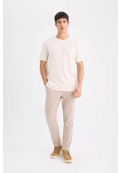 DeFacto Tailored Fit Normal Kesim Düz Paça Her Yöne Esneyen Yazlık Kumaş Pantolon C7508AX25SPBG755