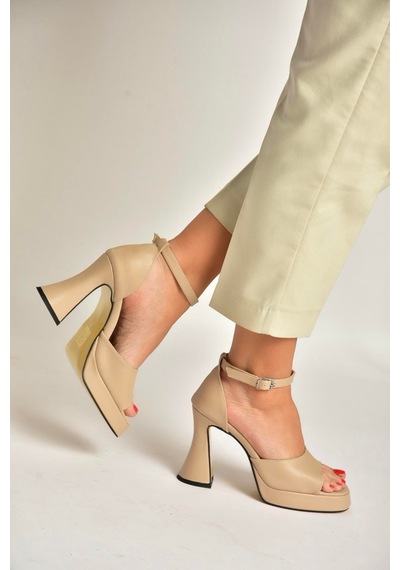 Fox Shoes Y404850209 Ten Kalın Topuklu Kadın Ayakkabı Ten