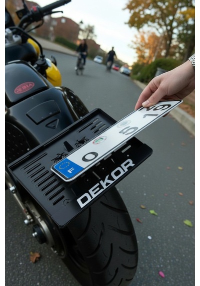 Motorsiklet Dekor Plakalık Krom Kabartmalı Krom Yazı 1 Adet Motor Plakası