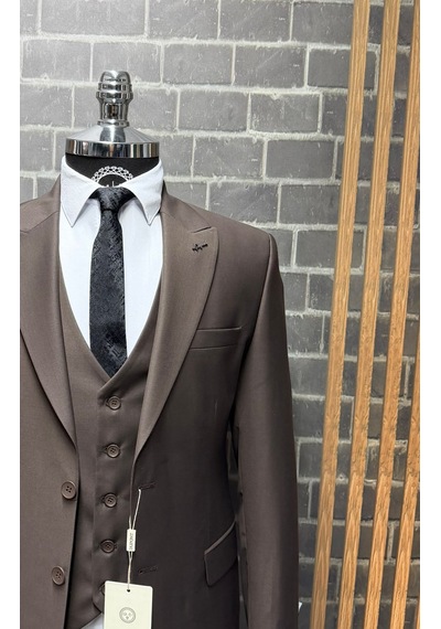 Dupont Classics Erkek Slim Fit 6 Drop Sivri Yaka Yelekli Poliviskon Çift Yırtmaç Takım Elbise Kahverengi Dupont Classics Erkek Slim Fit 6 Drop Sivri Yaka Yelekli Poliviskon Çift Yırtmaç Takım Elbise Kahverengi