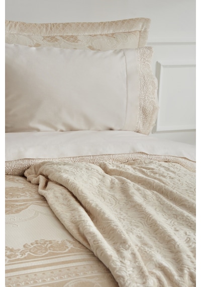 Karaca Home Valeria Queen 8 Parça Çeyiz Seti Gold 200.22.04.0247 Altın