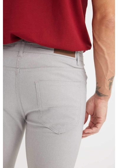 DeFacto Yazlık Chino Kanvas Dokulu Pantolon Slim Fit Dar Kesim Cepli Dar Paça T1055AZ25SPGR169