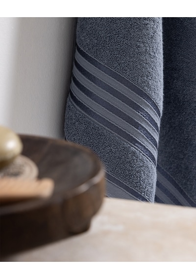 Madame Coco Marnot Bordürü %100 Pamuk Floşlu Banyo Havlusu - Mavi - 70x140 Cm 8684427300152 Çok Renkli
